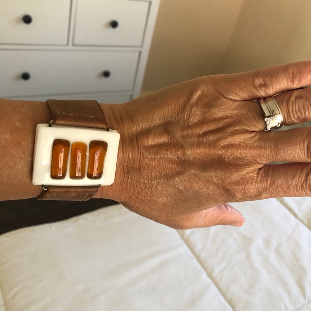 Leather and glass hand made bracelet